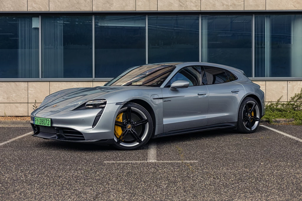 Porsche Taycan Turbo S Sport Turismo