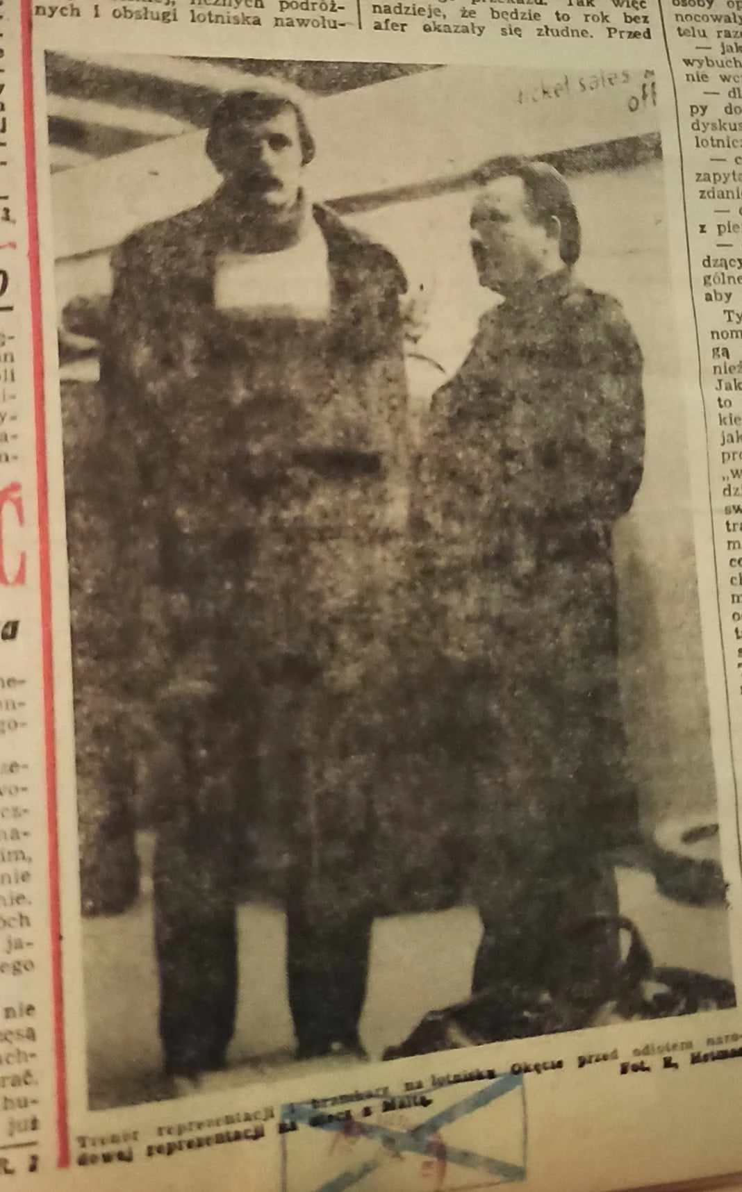 Główni bohaterowie "Afery na Okęciu" - selekcjoner Ryszard Kulesza i bramkarz Józef Młynarczyk / fot. Tygodnik "Piłka Nożna" Główni bohaterowie "Afery na Okęciu" - selekcjoner Ryszard Kulesza i bramkarz Józef Młynarczyk / fot. Tygodnik "Piłka Nożna"