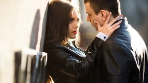 Najlepsze pary robią to regularnie. Stosuj te 4 triki, a partner nawet nie pomyśli o innej