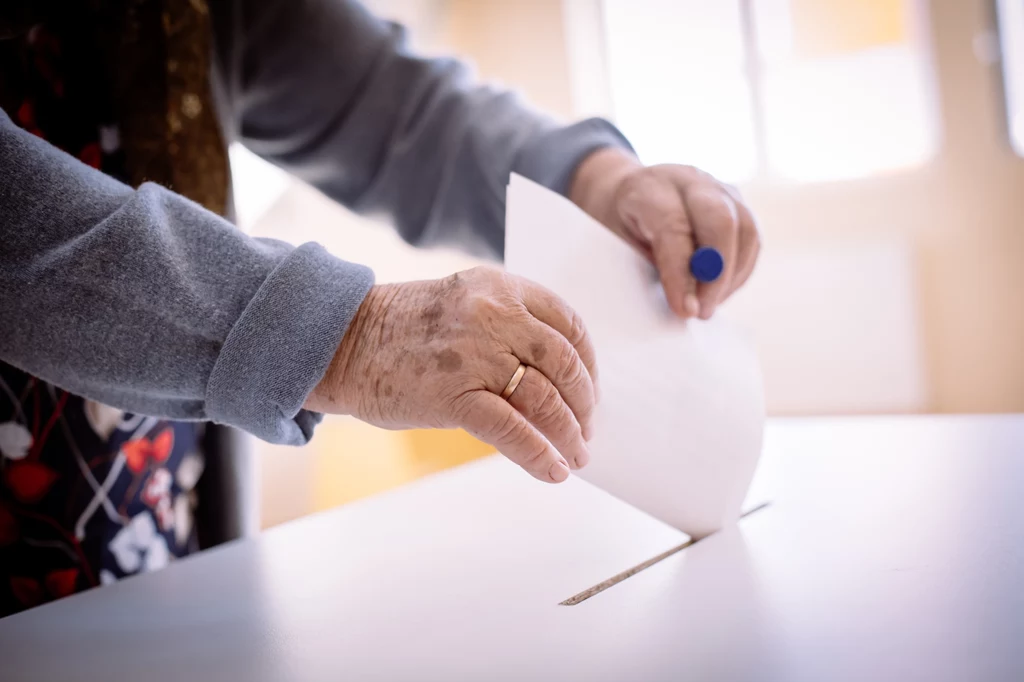 Jak zagłosują seniorzy? "Widać przywiązanie do partii niezależnie od tego, co obiecuje"