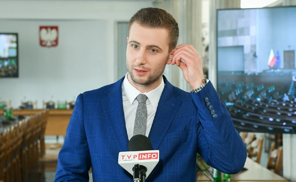 Miłosz Kłeczek z TVP Info Miłosz Kłeczek z TVP Info