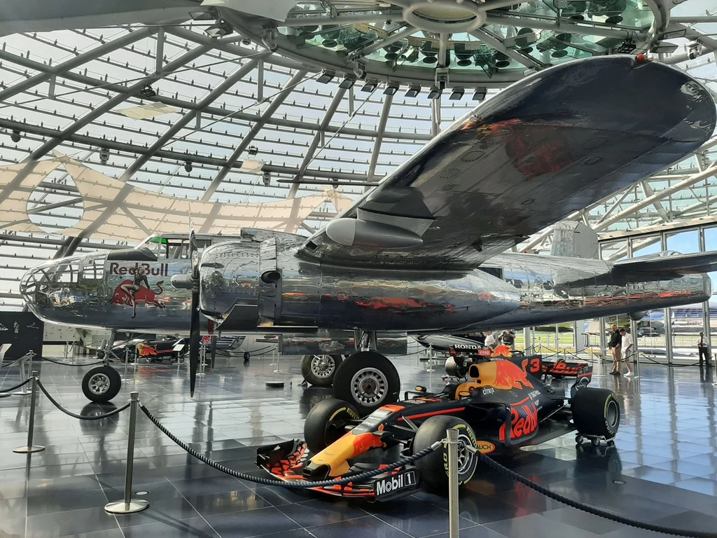 Hangar 7