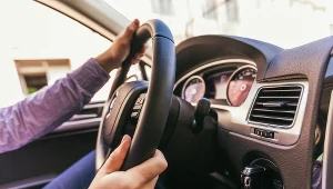 Jakie choroby utrudniają lub uniemożliwiają uzyskanie prawa jazdy? Oto co mówi prawo