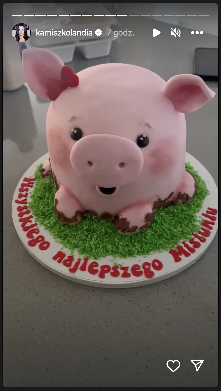 Artur Szpilka kupił narzeczonej nietypowy tort urodzinowy