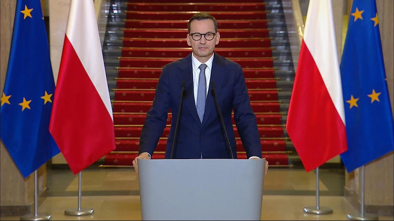 Premier Mateusz Morawiecki zapowiedział w piątek podtrzymanie polskiego weta w sprawie unijnego paktu migracyjnego Premier Mateusz Morawiecki zapowiedział w piątek podtrzymanie polskiego weta w sprawie unijnego paktu migracyjnego