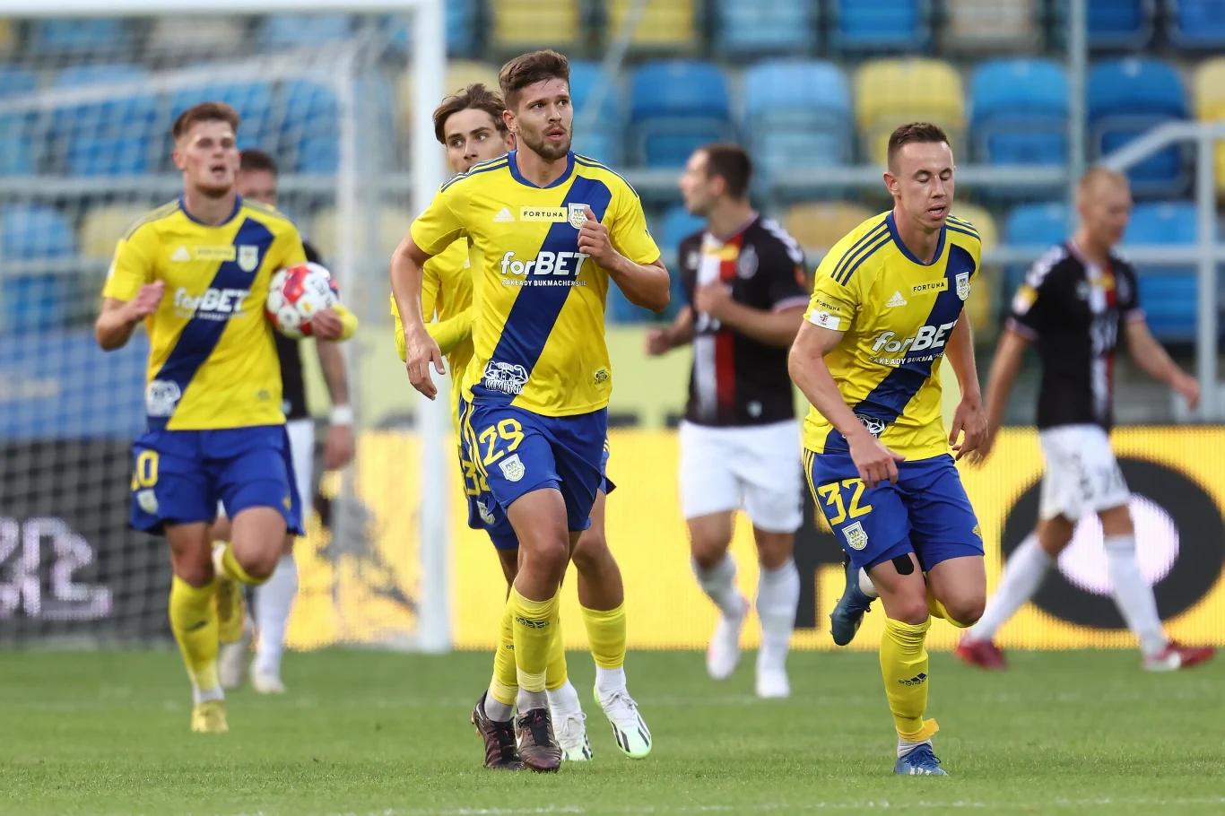 Piłkarze Arki Gdynia nie zanotowali dobrego wejścia w sezon