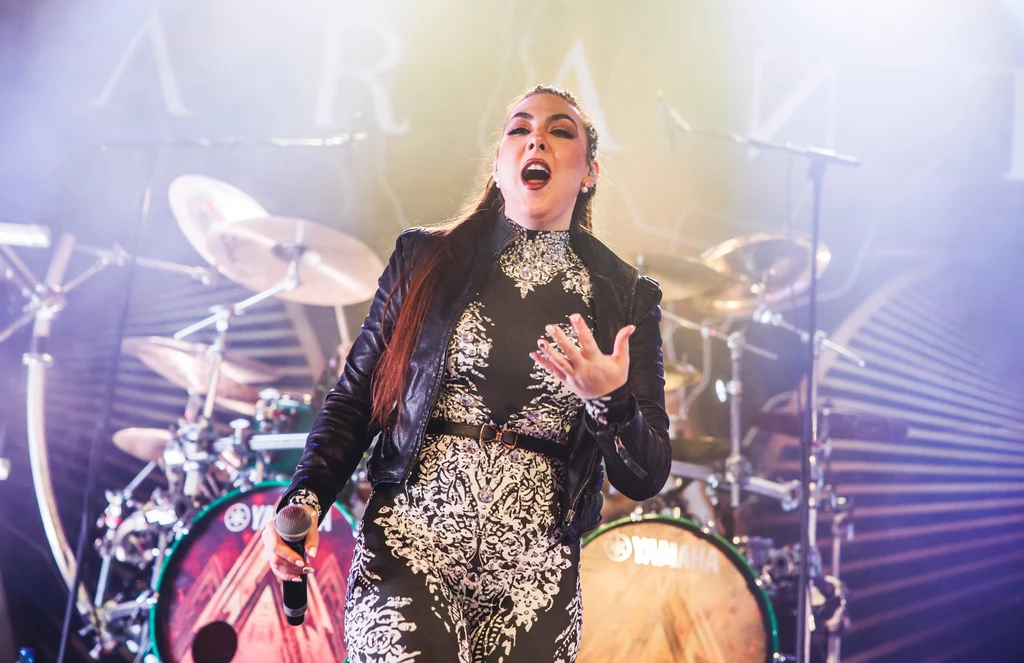 Na czele Amaranthe stoi Elize Ryd Na czele Amaranthe stoi Elize Ryd