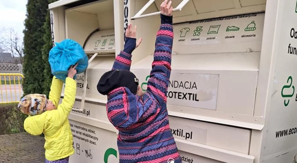 Uczniowie, ich rodzice oraz nauczyciele znów zbierać będą niepotrzebne ubrania