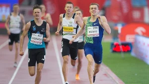 Krzysztof Różnicki ( pierwszy z lewej)