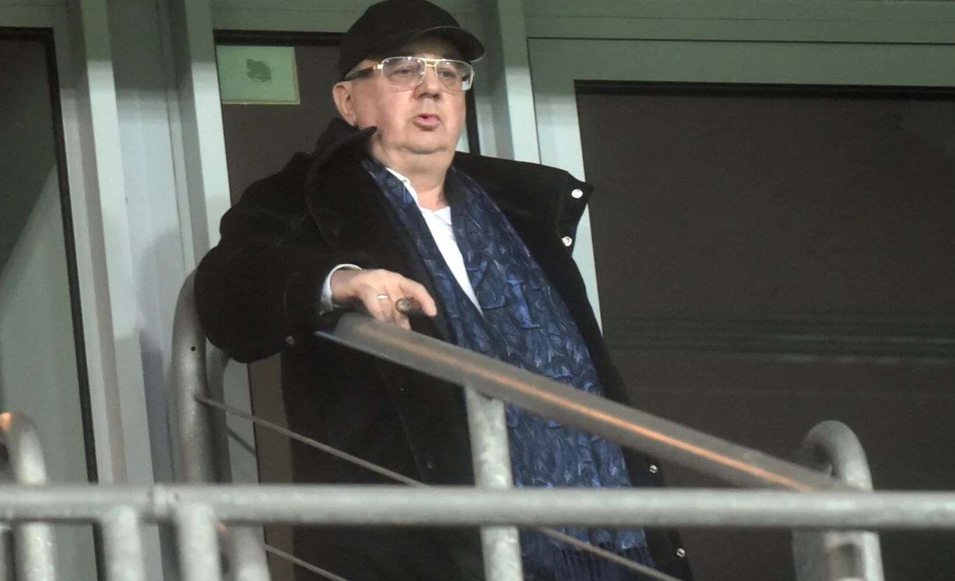 Profesor Janusz Filipiak, właściciel Cracovii, w ciężkim stanie trafił do szpitala Profesor Janusz Filipiak, właściciel Cracovii, w ciężkim stanie trafił do szpitala