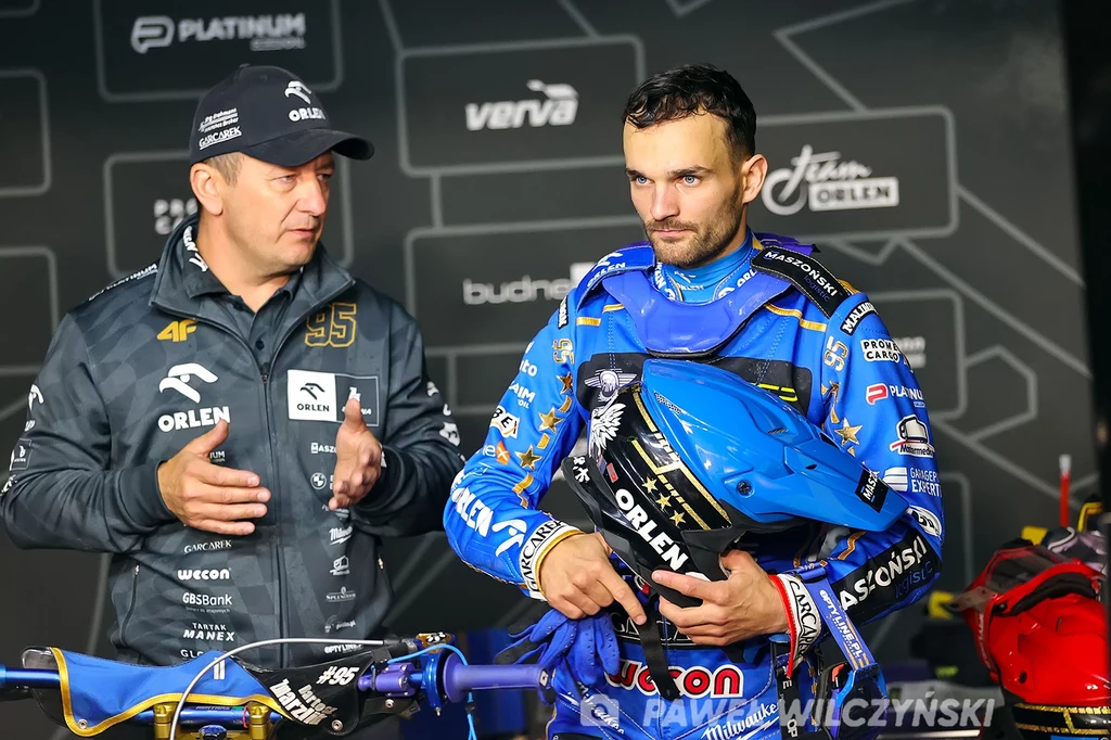 Marek Hućko w boksie Bartosza Zmarzlika. Marek Hućko w boksie Bartosza Zmarzlika.