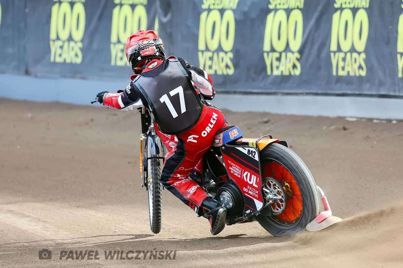 Mateusz Cierniak w SGP2. Logo KUL na motocyklu. Mateusz Cierniak w SGP2. Logo KUL na motocyklu.