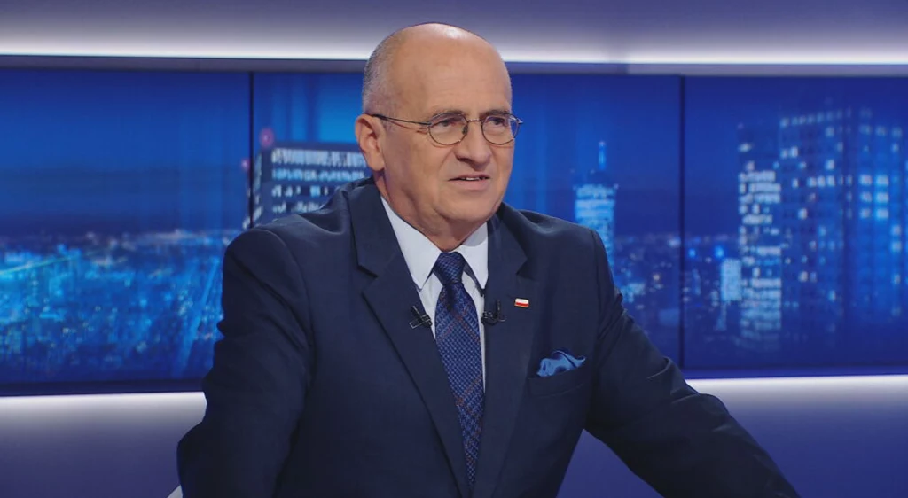 Minister Spraw Zagranicznych Zbigniew Rau w "Gościu Wydarzeń" w Polsat News Minister Spraw Zagranicznych Zbigniew Rau w "Gościu Wydarzeń" w Polsat News