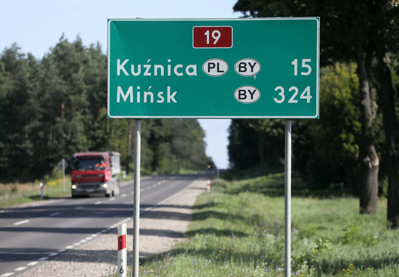 Drogowskazy wskazują odległość do centralnego punktu miejscowości - czyli jakiego? Drogowskazy wskazują odległość do centralnego punktu miejscowości - czyli jakiego?