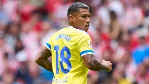 Znany piłkarz w tarapatach. Stanie przed sądem, może trafić za kratki