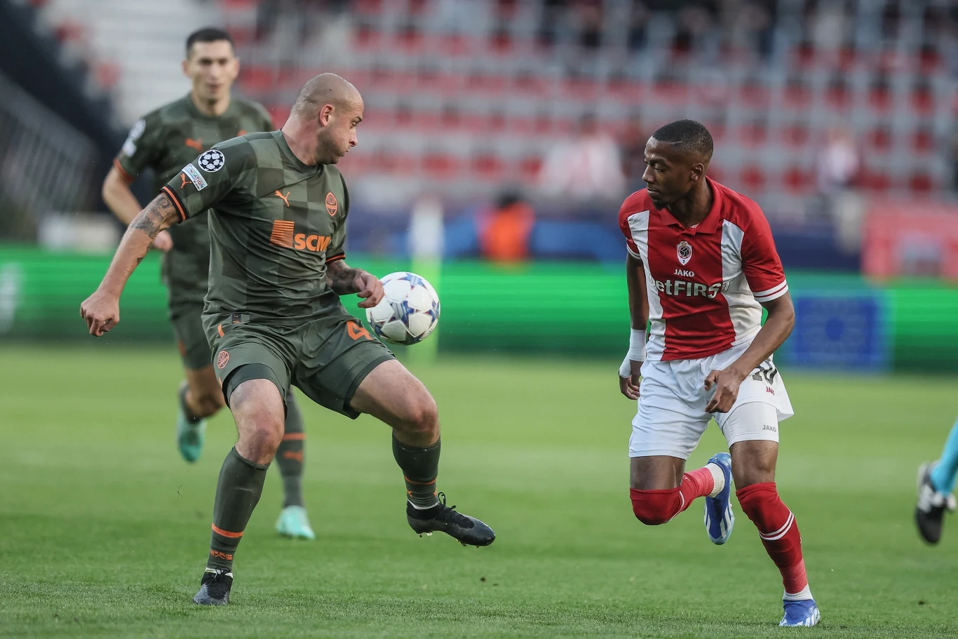 Royal Antwerpia - Szachtar Donieck