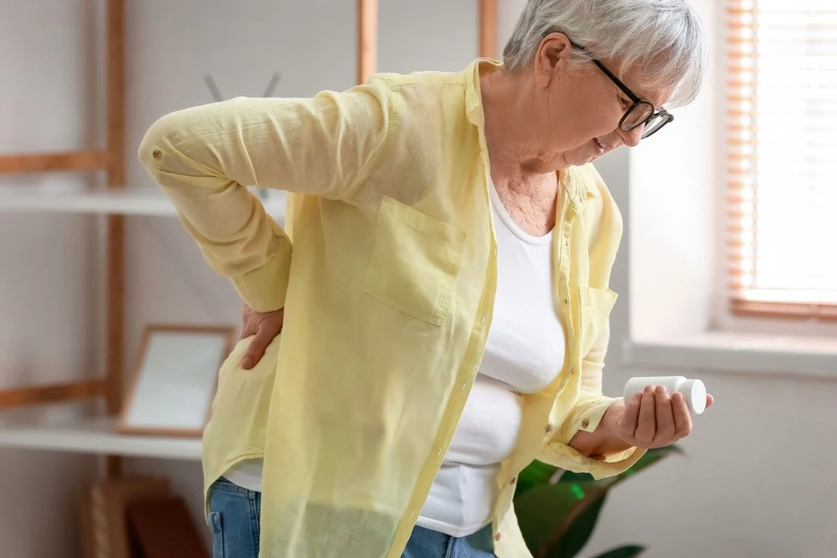 Objawy chorych nerek to nie tylko ból pleców, ale także zmęczenie, sucha skóra, a także mrowienia w rękach i nogach Objawy chorych nerek to nie tylko ból pleców, ale także zmęczenie, sucha skóra, a także mrowienia w rękach i nogach