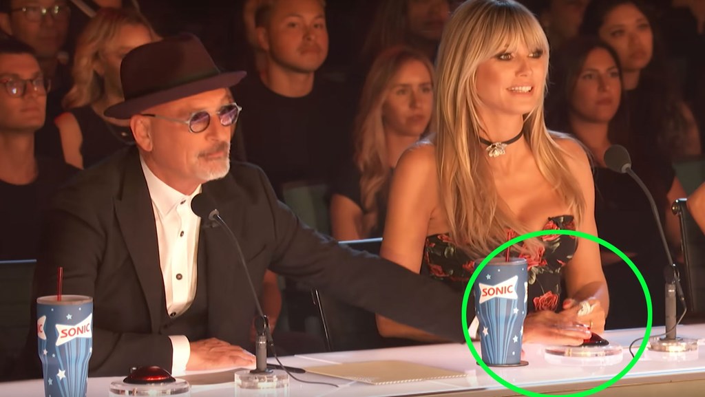 Howie Mandel położył rękę na przycisku swojej koleżanki. Heidi Klum była oburzona