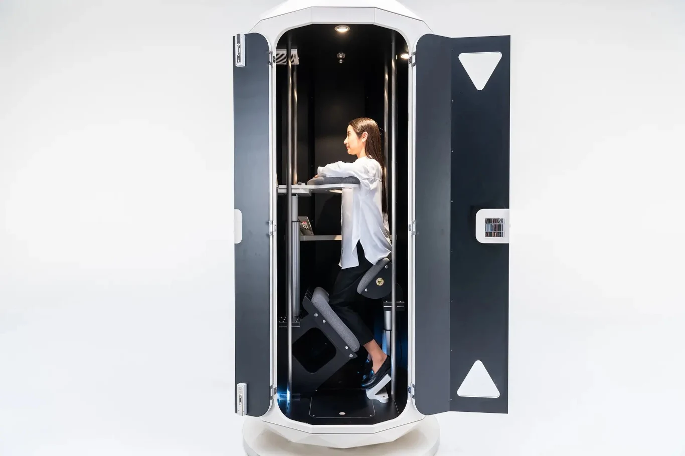 Japończycy polecają spanie "na żyrafę" Japończycy polecają spanie "na żyrafę"