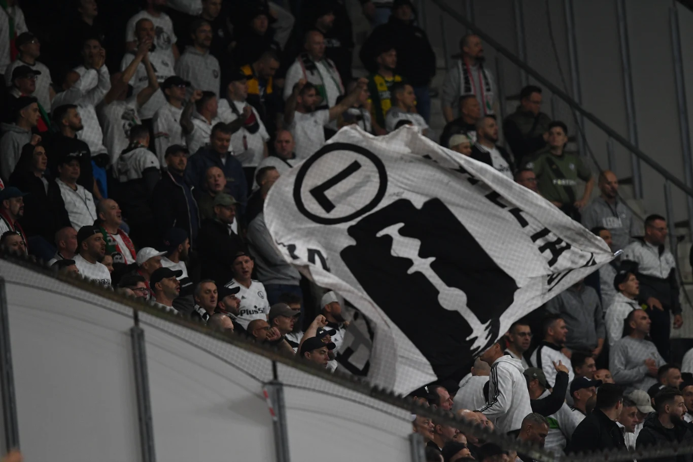 Holendrzy odbijają piłeczkę ws. awantury w Alkmaar Holendrzy odbijają piłeczkę ws. awantury w Alkmaar