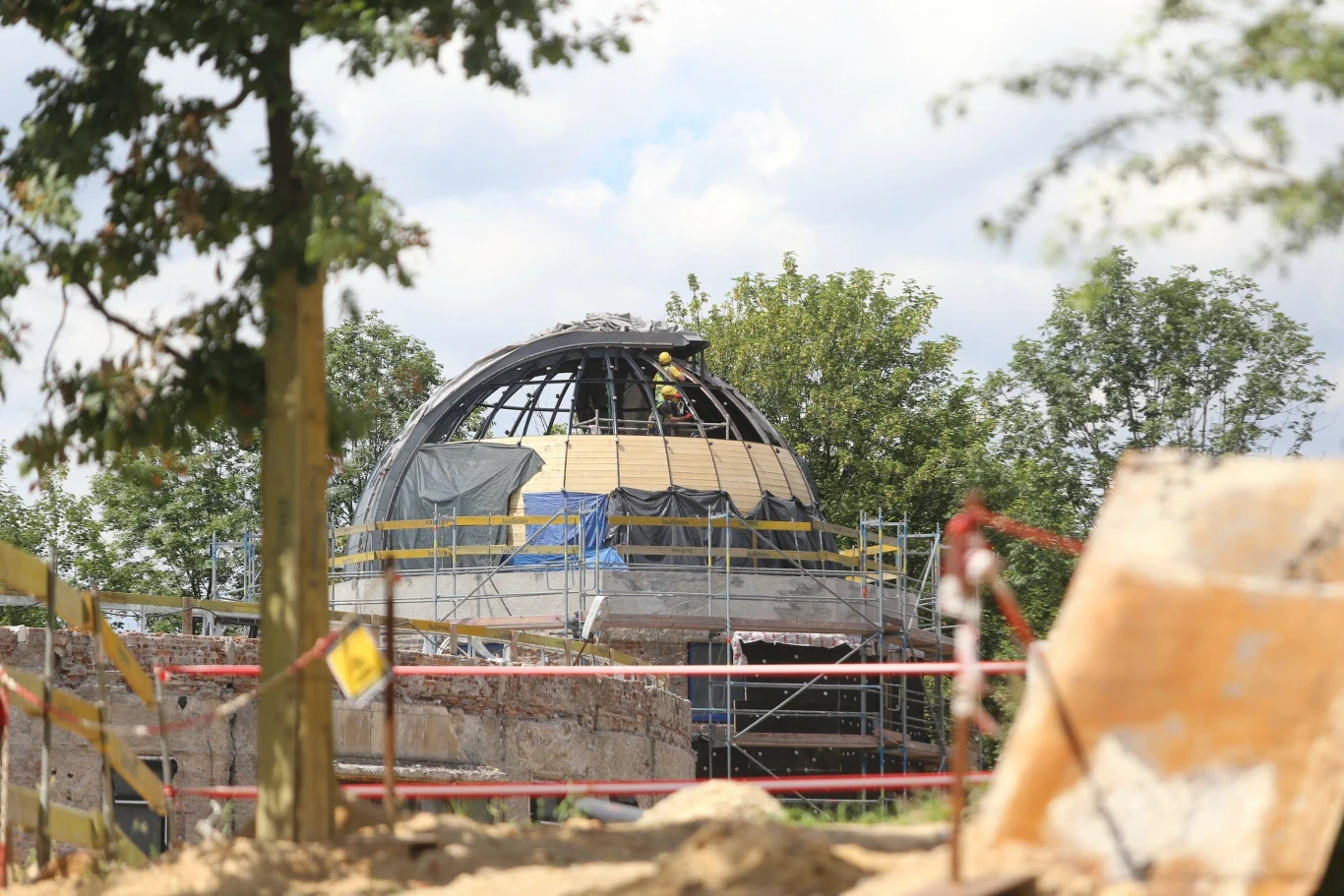 Planetarium Śląskie w trakcie przebudowy (2020 rok)