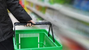 Podatek od plastiku 1 stycznia 2024 wchodzi w życie. Zakupy będą droższe.