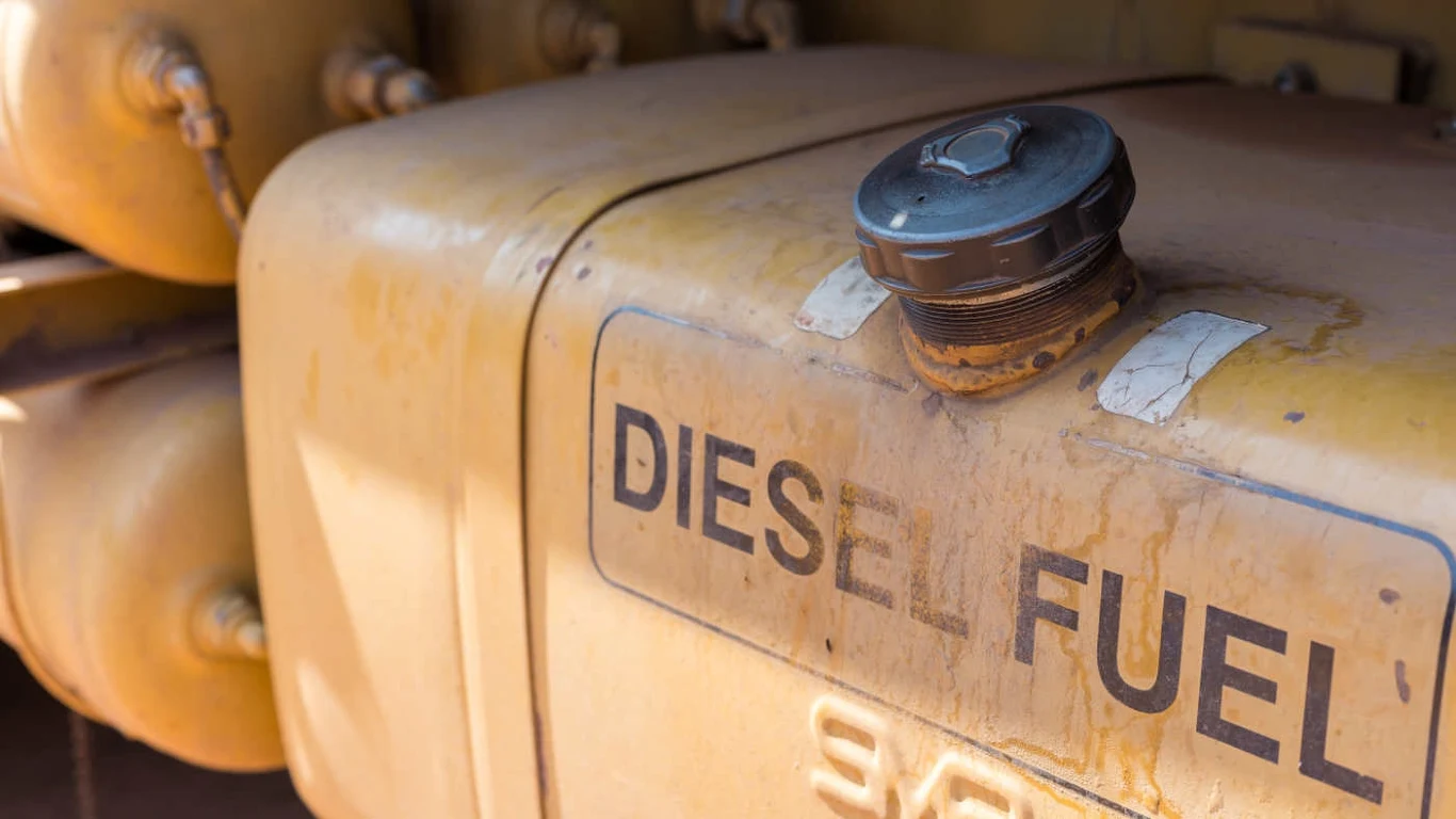 Tankowanie do kanistrów, beczek i innych zbiorników jest regulowane przepisami Tankowanie do kanistrów, beczek i innych zbiorników jest regulowane przepisami