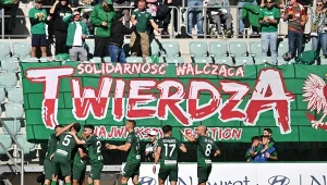 Co za zwrot akcji - gol w ostatniej minucie. Przerwana passa lidera