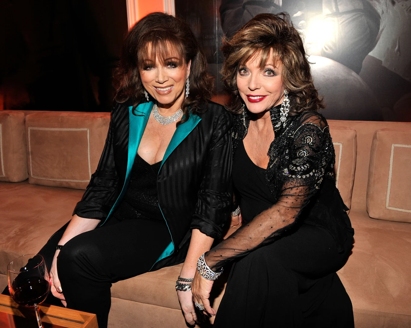 Jackie i Joan Collins w 2009 roku Jackie i Joan Collins w 2009 roku