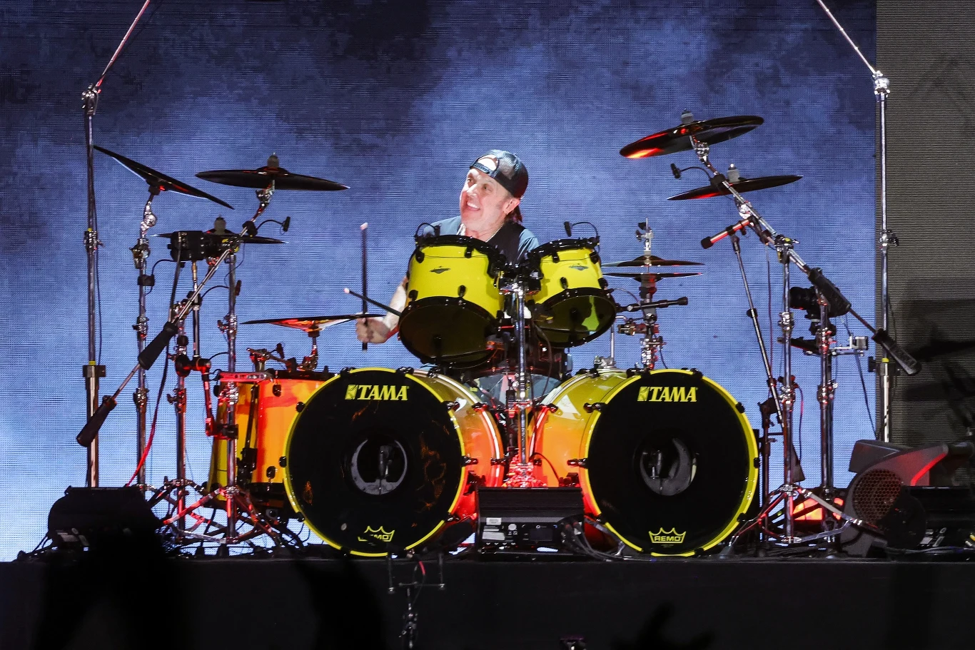 Legenda metalu promuje obecnie ostatni album "72 Seasons". W ramach światowej trasy grupa zagra w lipcu 2024 r. dwa koncerty w Warszawie. Lars Ulrich (Metallica)