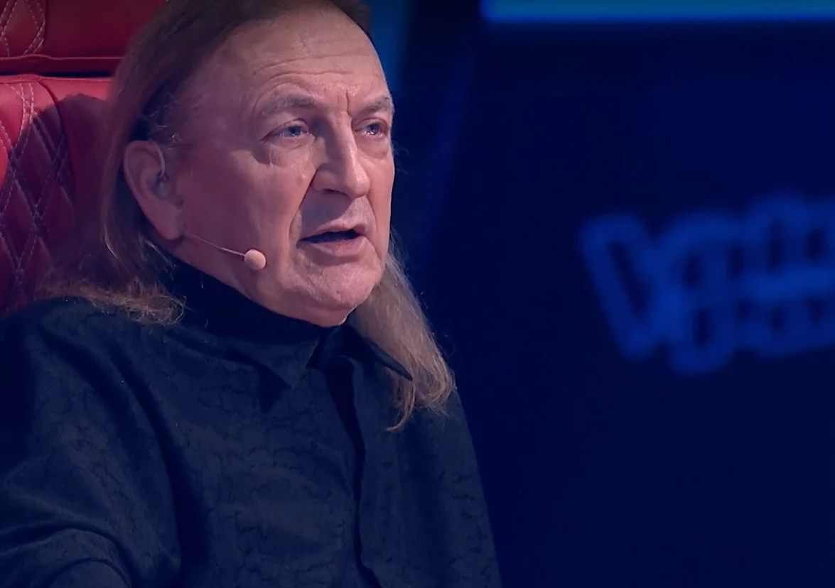 Marek Piekarczyk bez brody i wąsów w "The Voice of Poland"