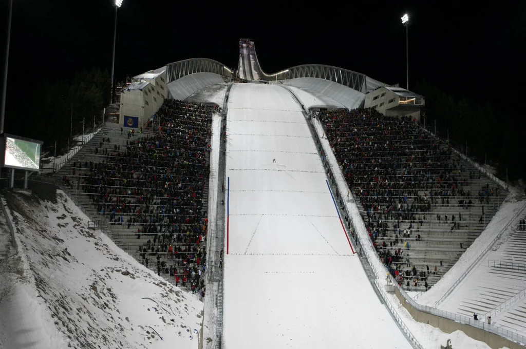 Skocznia w Oslo-Holmenkollen Skocznia w Oslo-Holmenkollen