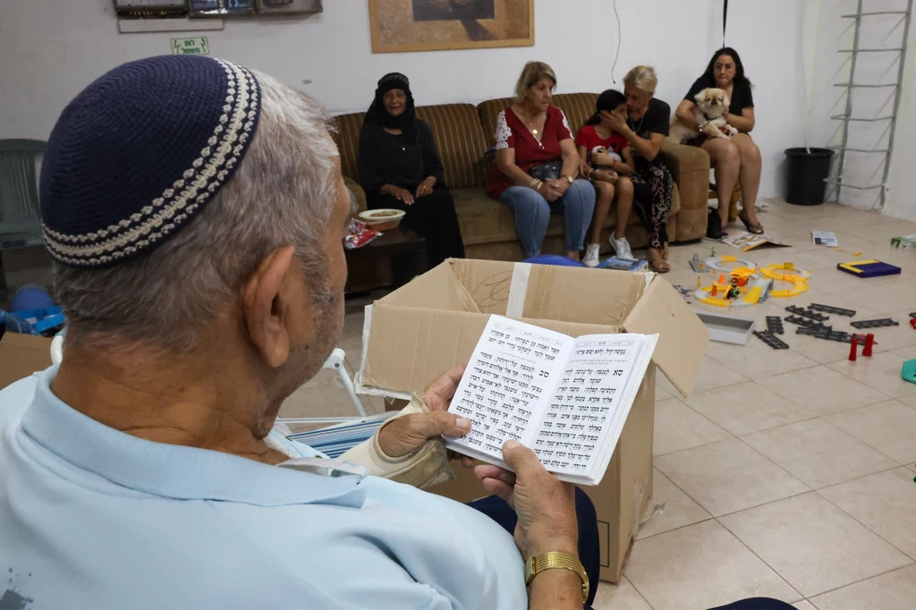 Schrony w Izraelu nie są przeznaczone do spędzania tam całych dni