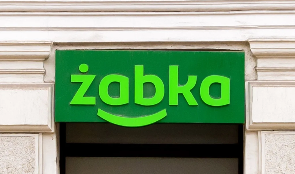 Żabka gotowa wyjść z Polski. Wiceprezes ujawnił, kiedy to się stanie.