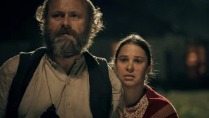 Leszek Lichota i Anna Szymańczyk w filmie "Znachor"