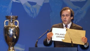 Michel Platini ogłasza gospodarzy Euro 2012