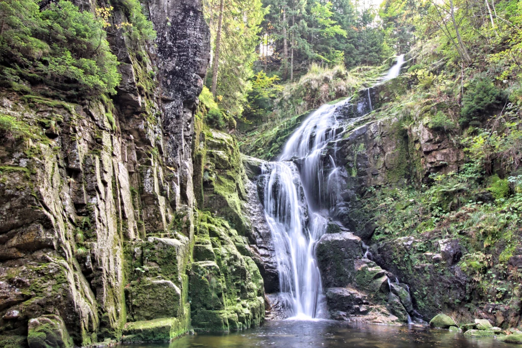 Kamieńczyka Waterfall w Karkonoskim Parku Narodowym