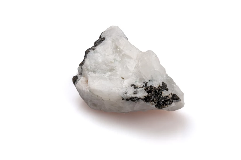 Kamień księżycowy to bardzo popularny talizman na świecie