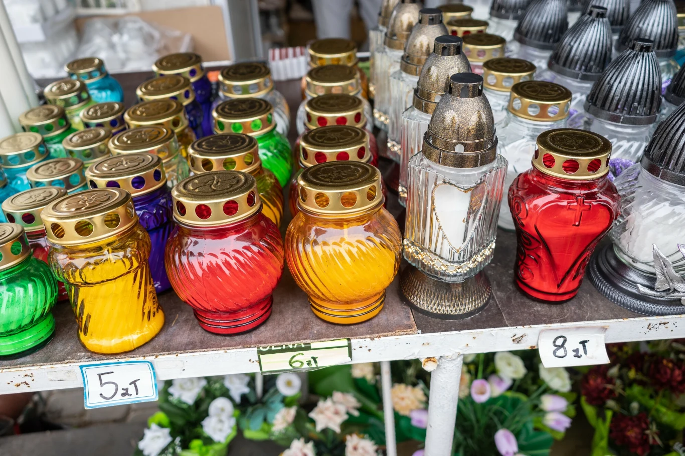 Jak wybrać najlepsze znicze? Jak wybrać najlepsze znicze?