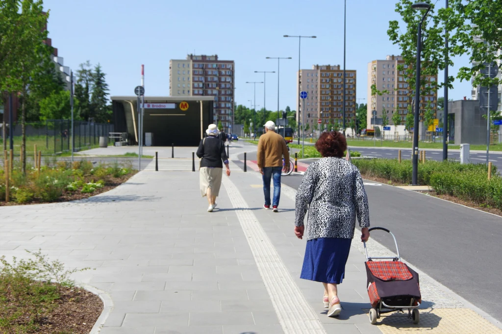 Jesteśmy "na finiszu" ustawy o bonie senioralnym - powiedziała w środę w Sejmie minister ds. polityki senioralnej Marzena Okła-Drewnowicz Jesteśmy "na finiszu" ustawy o bonie senioralnym - powiedziała w środę w Sejmie minister ds. polityki senioralnej Marzena Okła-Drewnowicz