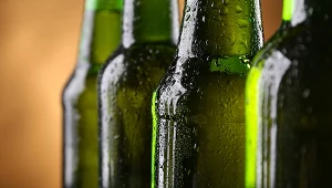 Kolejny alkohol z wyższą akcyzą? Rząd rozszerza listę, branża nie rozumie
