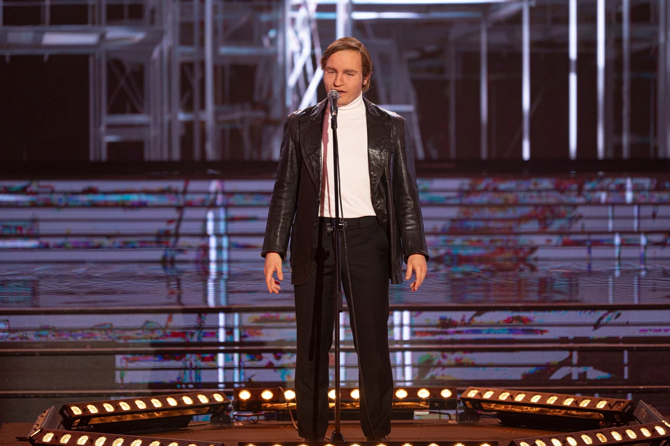 Jakub Gąsowski jako Jerzy Stuhr