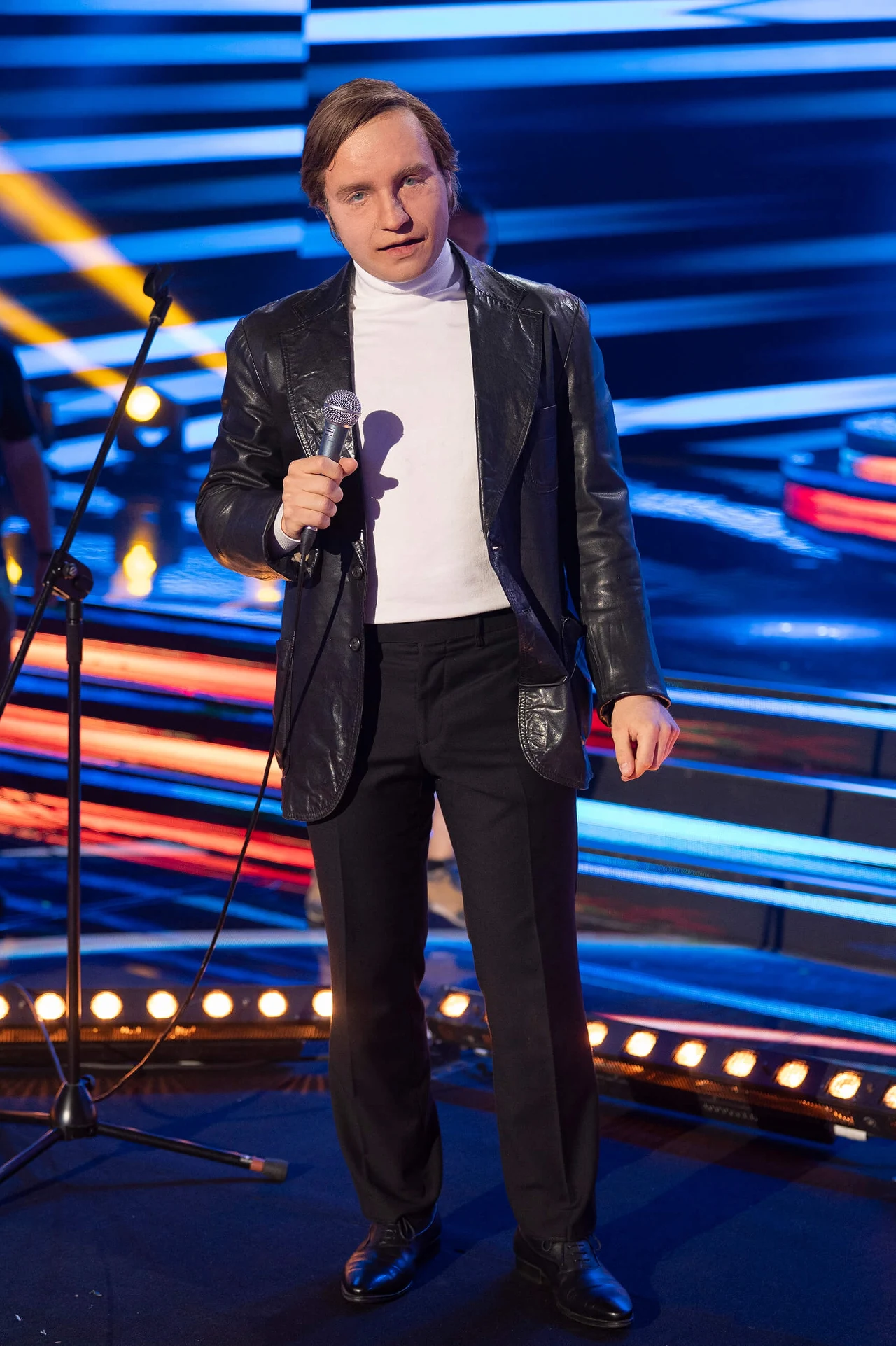 Twoja Twarz Brzmi Znajomo. Jakub Gąsowski jako Jerzy Stuhr Twoja Twarz Brzmi Znajomo. Jakub Gąsowski jako Jerzy Stuhr