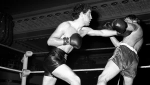 Nie żyje Hugh Russell (po lewej)