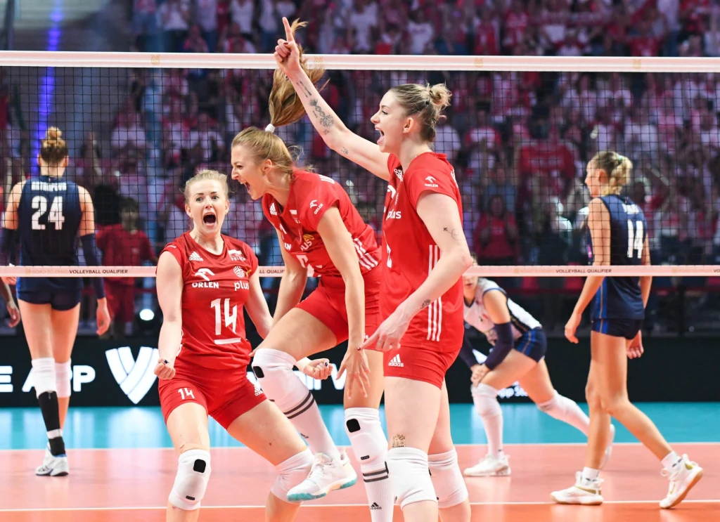 Polskie siatkarki w Łodzi ograły Włoszki prowadzone wówczas przez Davide Mazzantiego Polskie siatkarki w Łodzi ograły Włoszki prowadzone wówczas przez Davide Mazzantiego