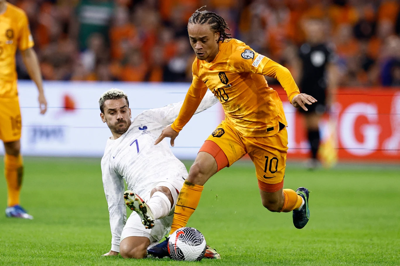 Antoine Griezmann (nr 7) kontra Xavi Simons 