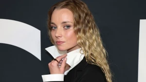 Kamila Urzędowska na premierze filmu "Chłopi"