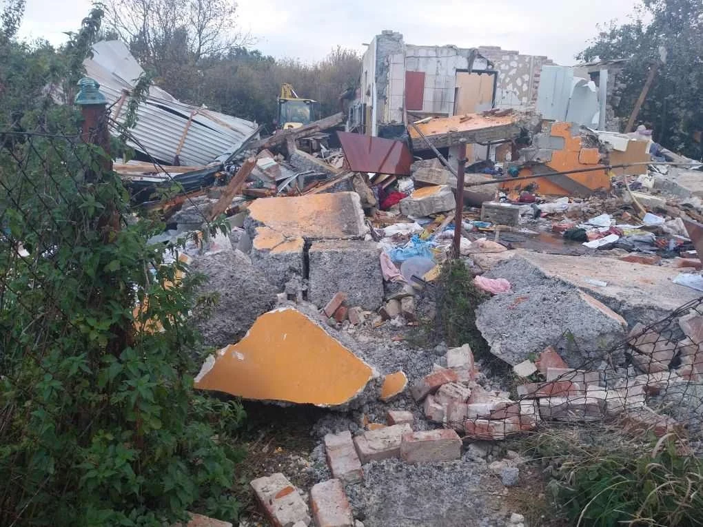 Dom zamienił się w gruzowisko