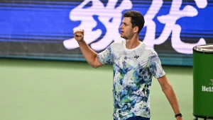 Wrócił z zaświatów i pokonał Rosjanina. Hubert Hurkacz królem Szanghaju