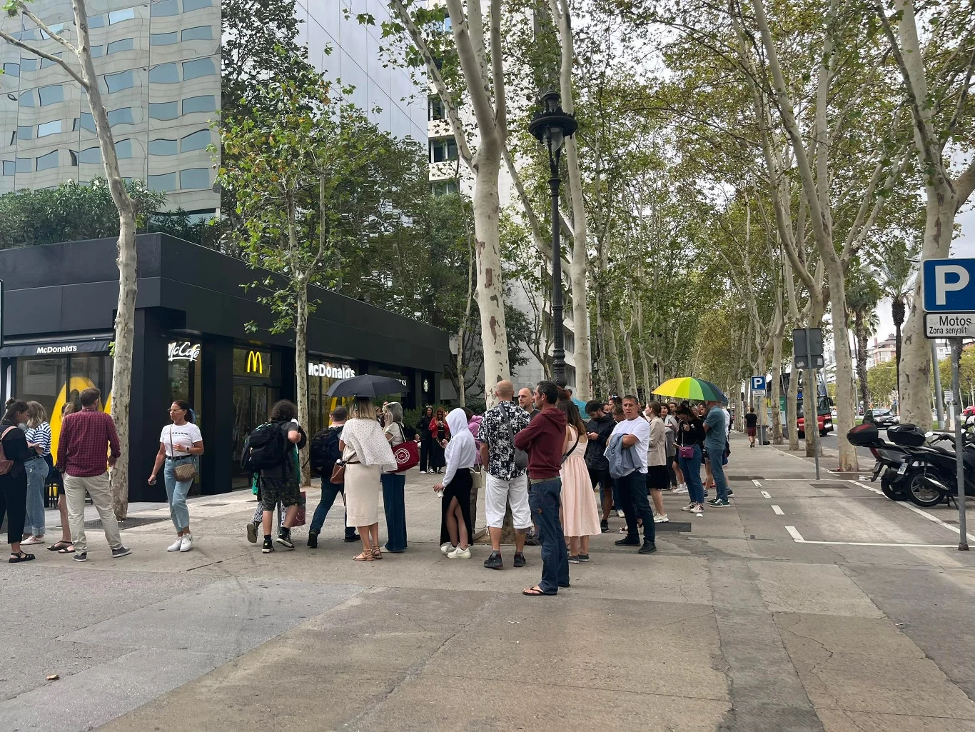 Kolejka do wyborów w Barcelonie